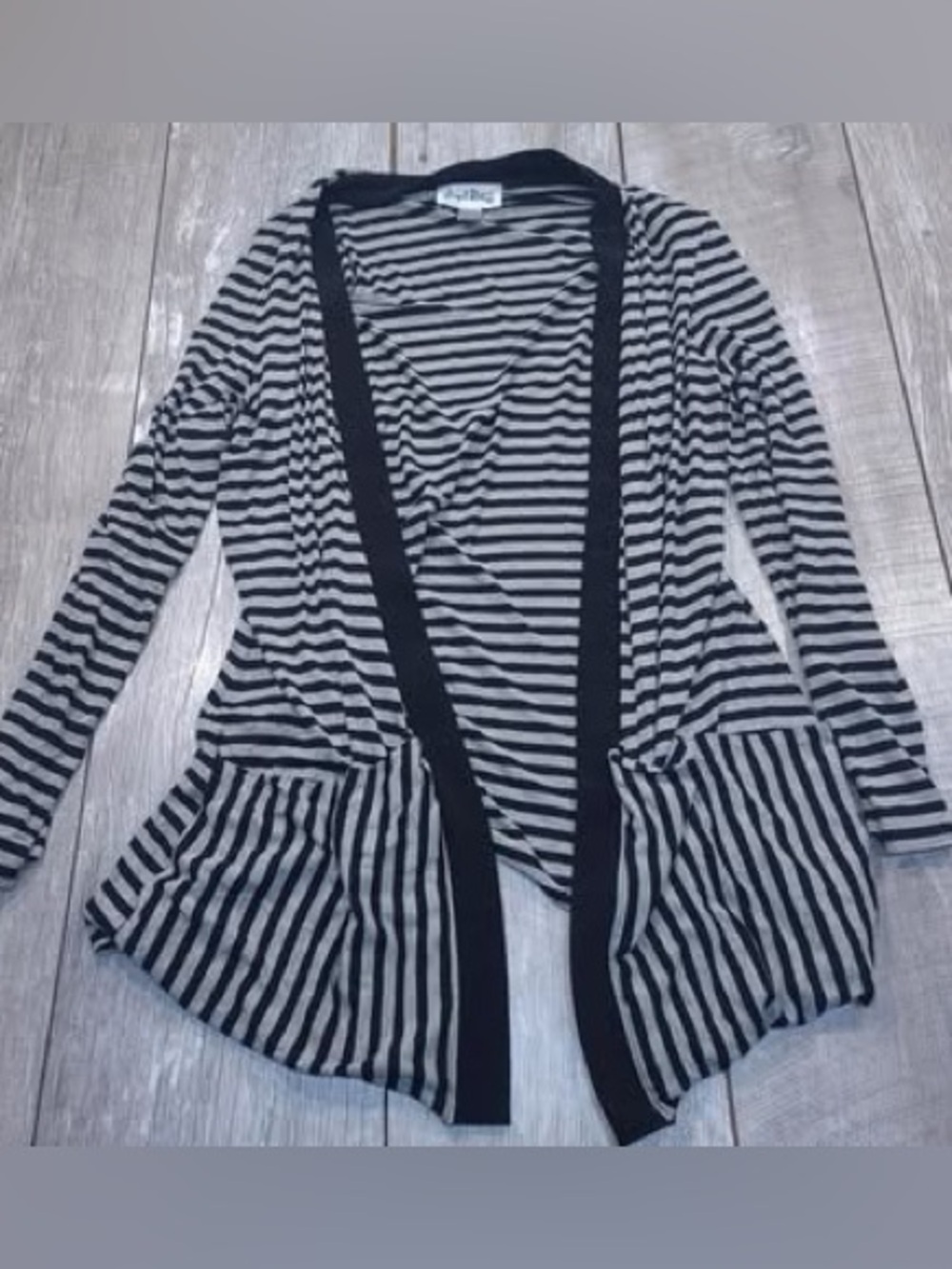Joseph Ribkoff women’s long grey/black shrug 2 with pockets! Size 12 (large)